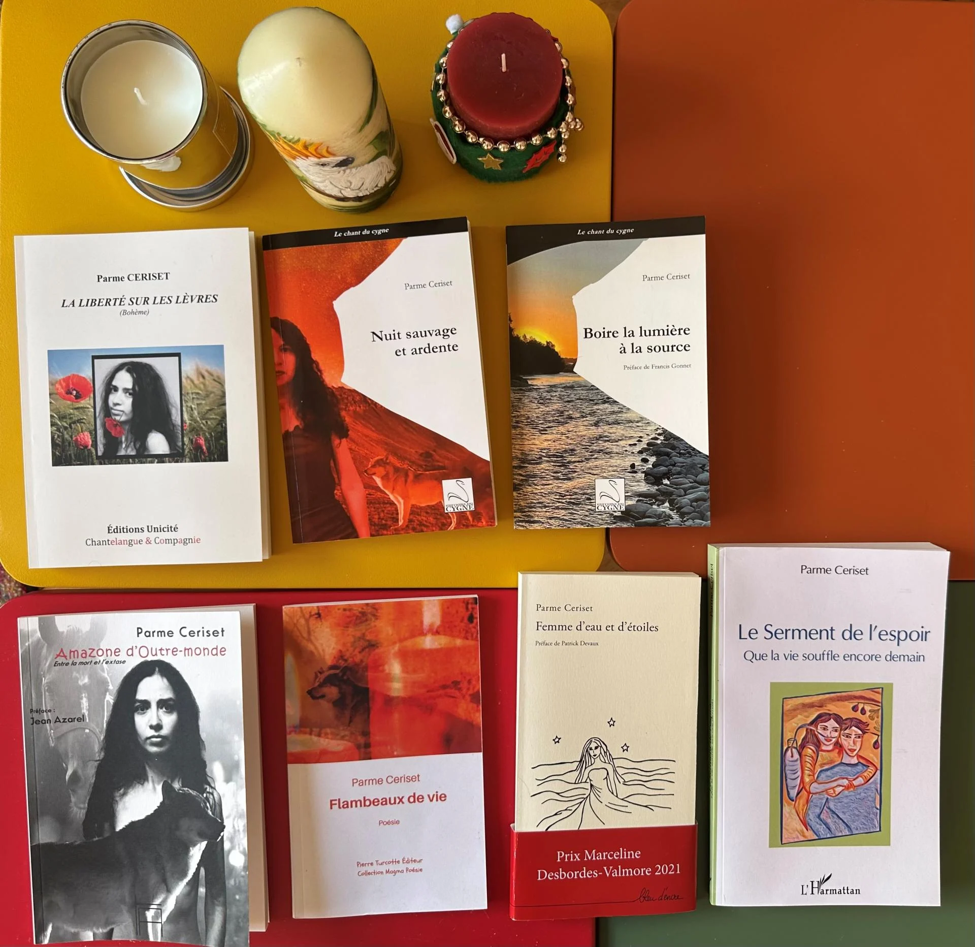 Recueils et roman parme ceriset couleurs et bougies